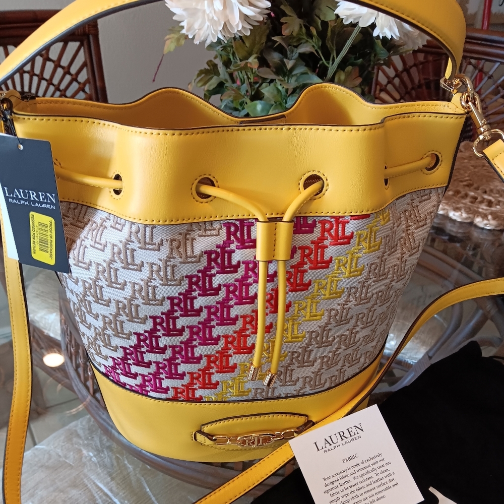 BEAUTIFUL 😍 Ralph Lauren bucket handbag/shoulder/arm carrying bag  Very cute 😍